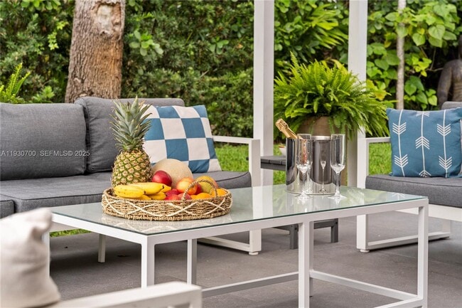 Foto del edificio - 685 NE 50th Terrace