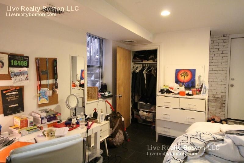Foto principal - 60 Louis Prang St