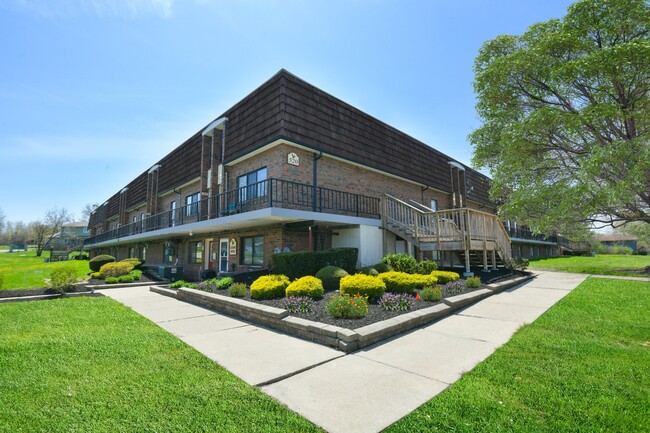 Building Photo - Cedar Ridge