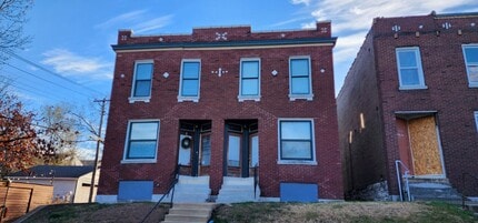 Building Photo - 4216-4216 Dewey Ave