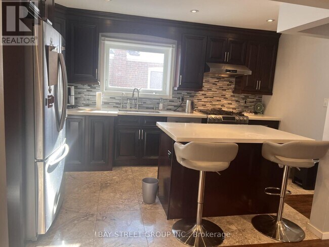 Photo du bâtiment - 58 Ellendale Dr