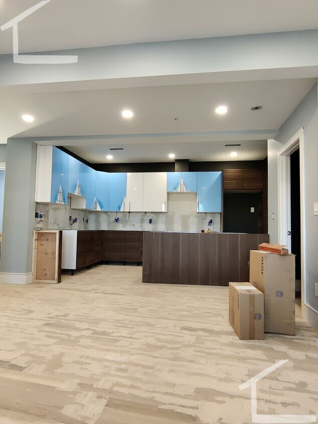 HOT BROOKLINE LISTING!!!!!!! - HOT BROOKLINE LISTING!!!!!!!