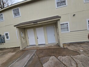 Building Photo - 3335 Tuam St