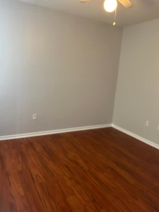 Building Photo - 2080 Greenview Shores Blvd