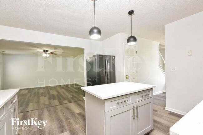 Building Photo - 4615 Galleon Crossing