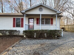 Building Photo - 3602 Yanceyville St