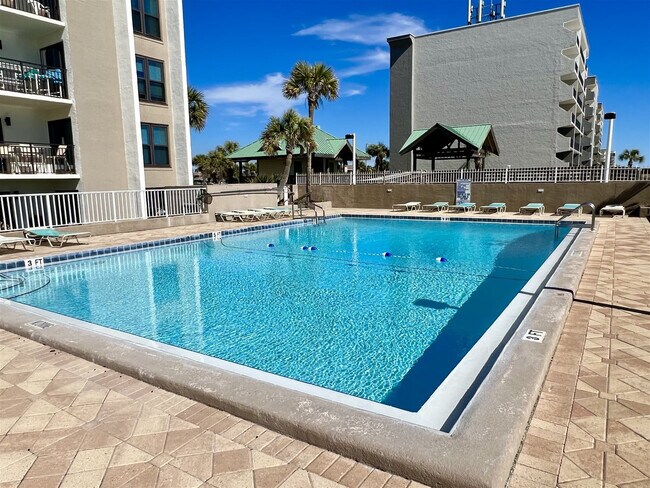 Building Photo - 770 Sundial Ct