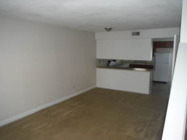 Photo - 104 Cedar Ct Townhome