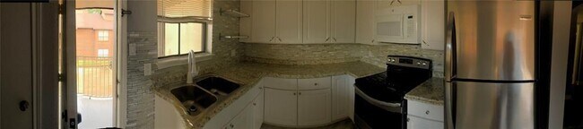 Foto del edificio - 3100 Walnut Bend Ln