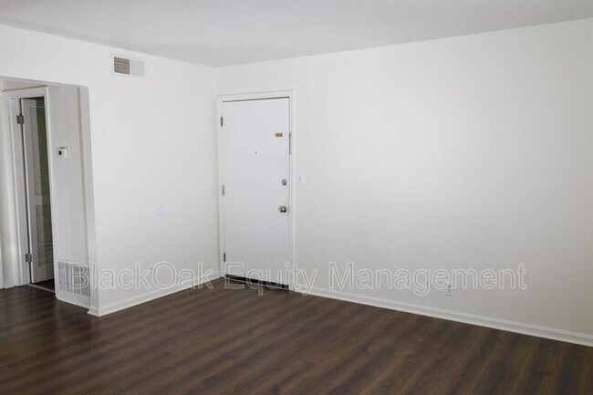Foto del edificio - 4124 Foreman Ln