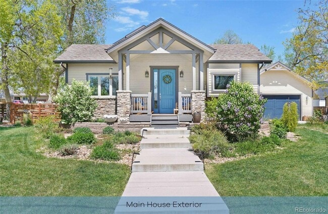 Spacious 3 bed/3.5 bath home in Arvada - Spacious 3 bed/3.5 bath home in Arvada