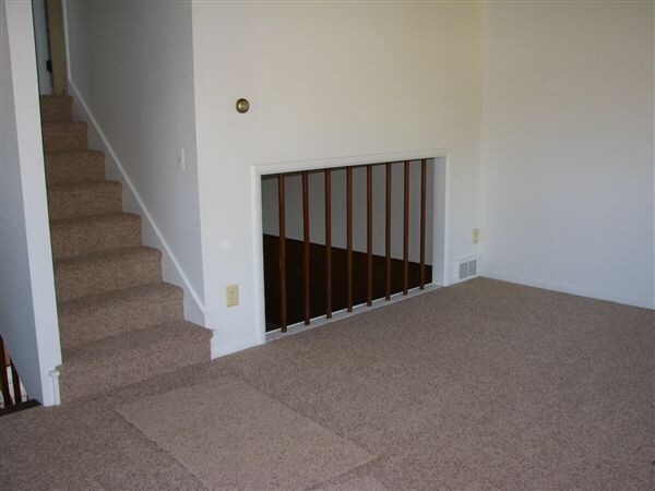 Building Photo - 4 br, 2 bath 4plex - 852 Houseman