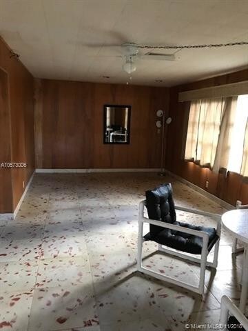 Foto del edificio - 1547 Rodman St
