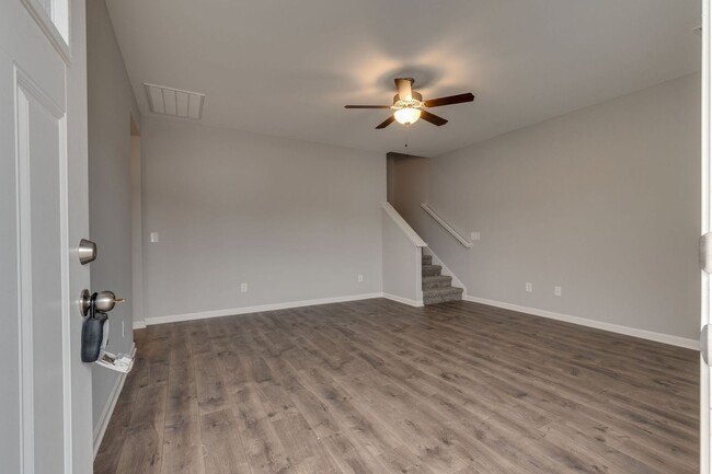 Building Photo - Stunning 4 / 3 Open Concept in DerryBerry ...