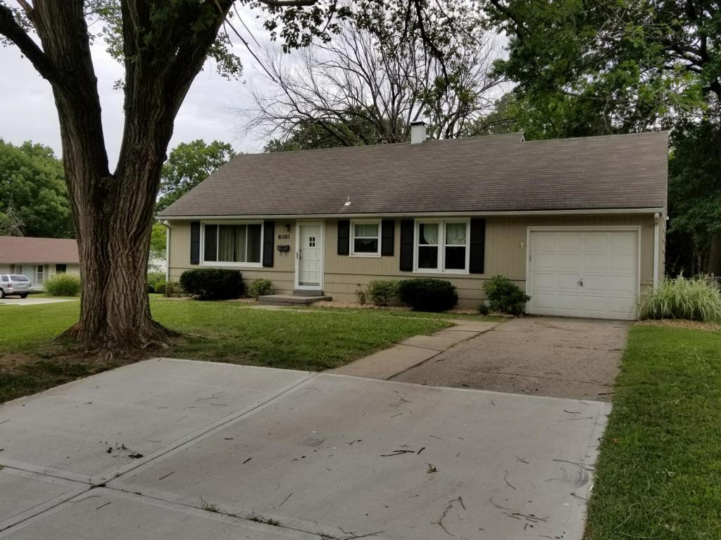 6801 W 73rd St, Overland Park, KS 66204 House Rental in Overland Park
