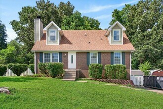 Building Photo - 607 Granger Ln