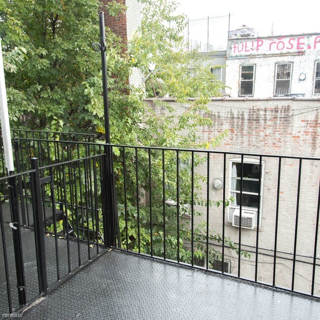 Foto del edificio - 1426 DeKalb Ave