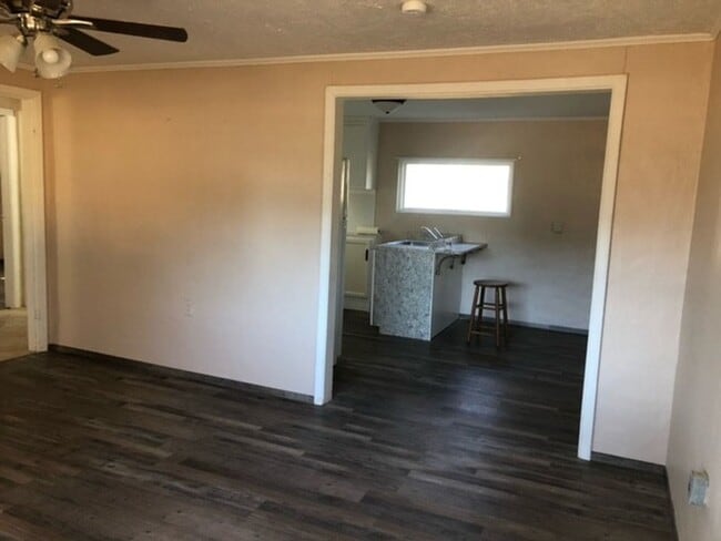 Foto del edificio - 115 Nancy Drive Rd