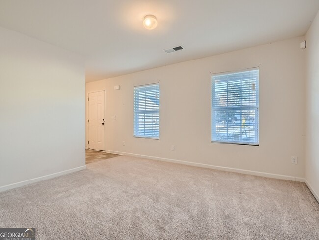 Building Photo - 2352 Creel Rd
