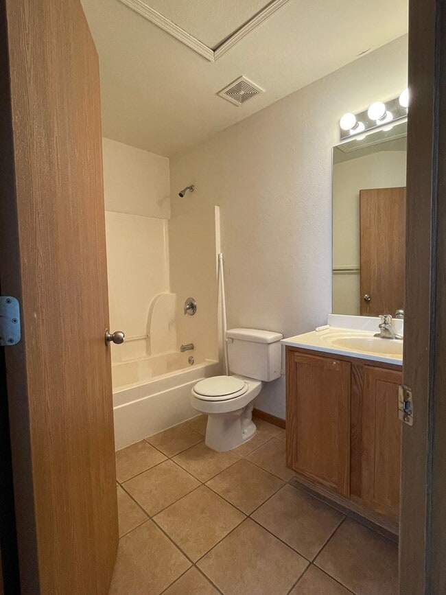 Interior Photo - Cross Creek Villas