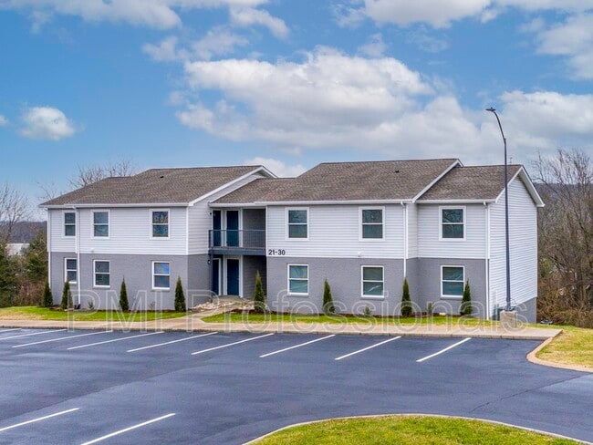 Building Photo - 134 Kingsridge Dr