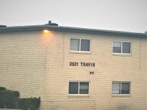 Complejo de apartamentos - 2521 N Travis St