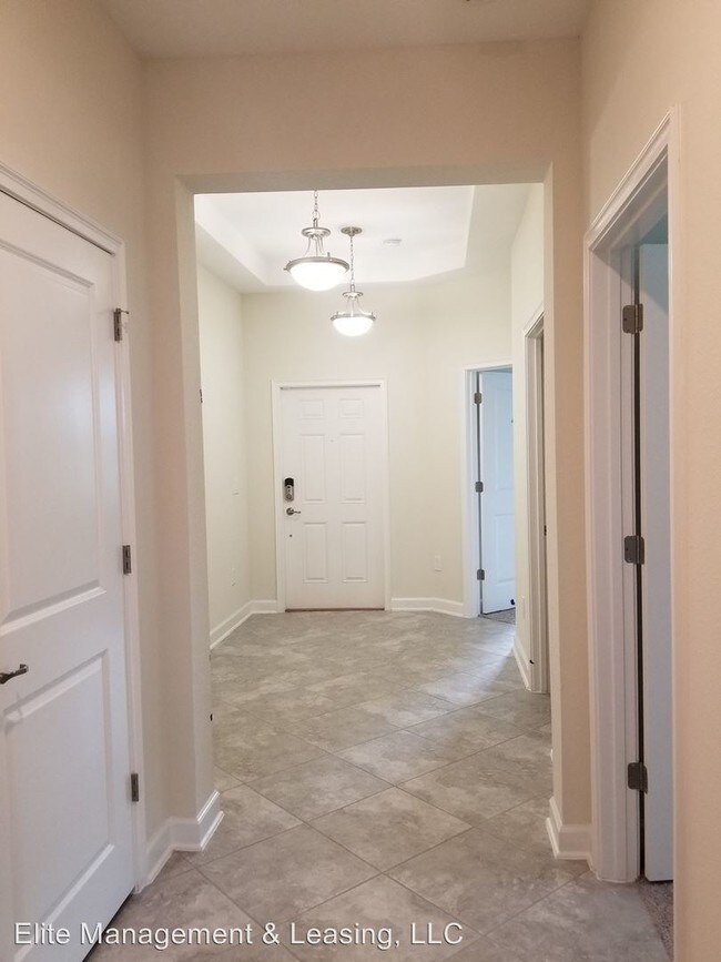 Building Photo - 4 br, 3 bath House - 10028 Lovegrass Lane