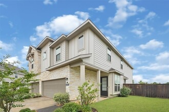 Building Photo - 12978 Rio Mariano Ln