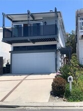 Building Photo - 1064 Santa Ana St
