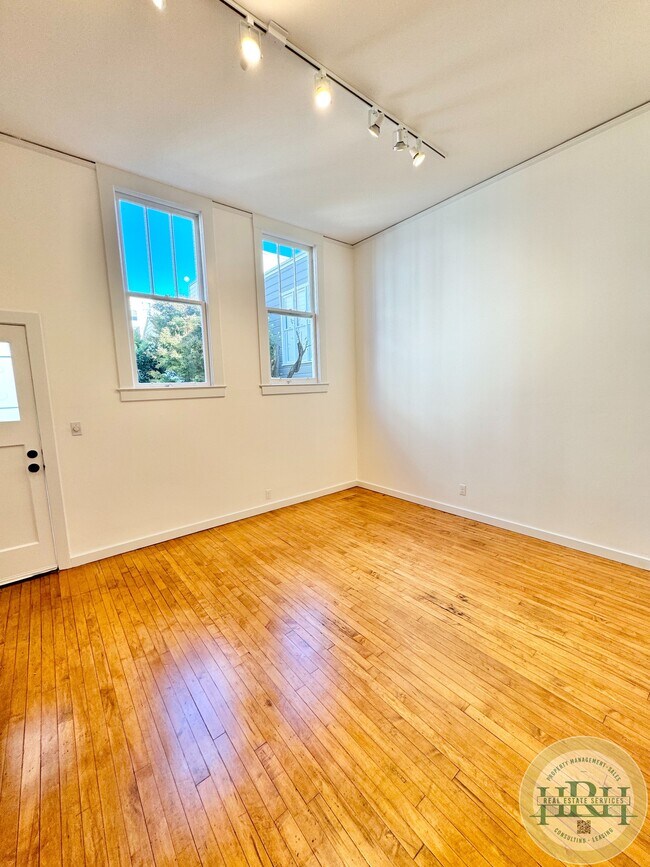 Foto del edificio - 2532 Washington St
