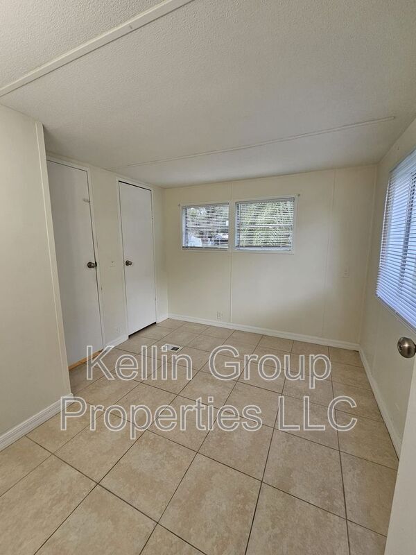 Building Photo - 2511 Futch Rd