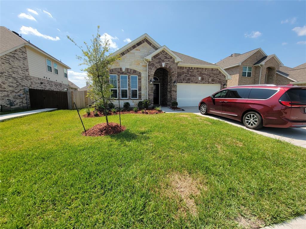 Foto principal - 14242 Medina Dr