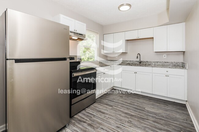 Foto del edificio - 3907 Larkspur Dr