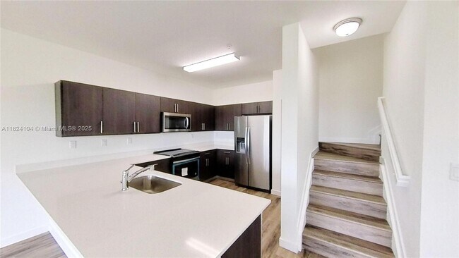 Foto del edificio - 15650 SW 136th St