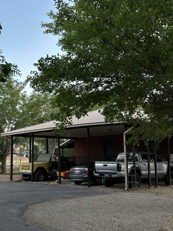 Building Photo - 1231 W 400 S