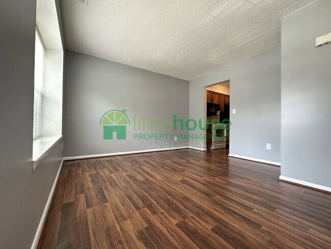 Foto del edificio - 1318 River Birch Run S