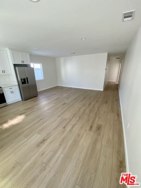 Foto del edificio - 935 E Fairview Blvd