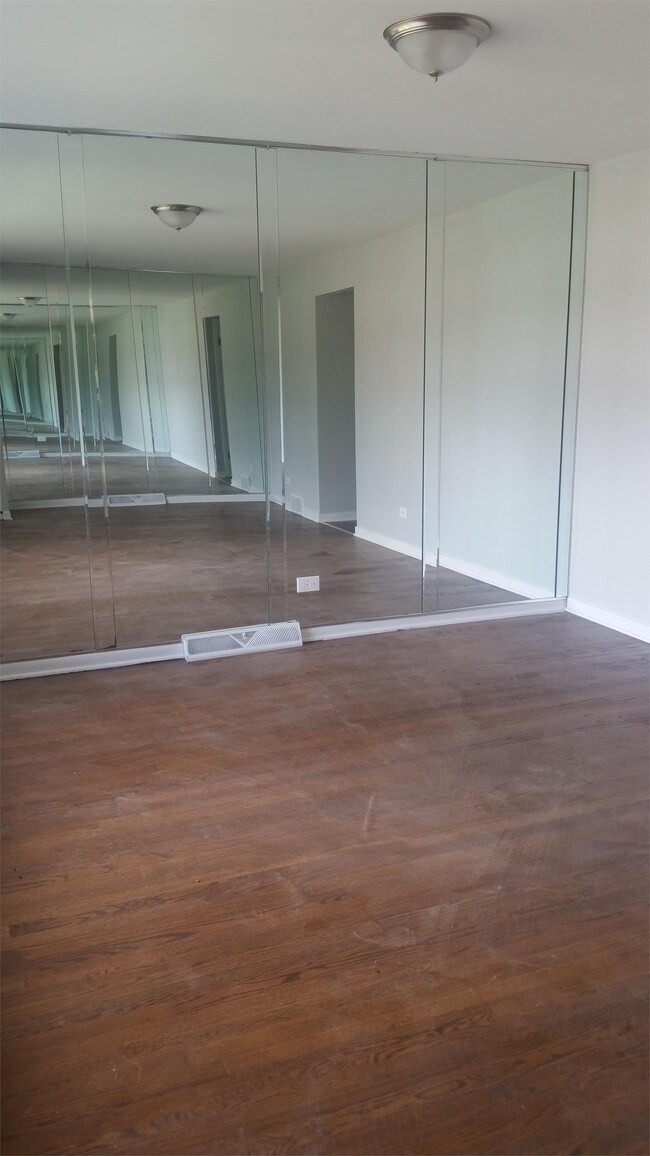 Foto del edificio - 10172 S Winston Ave