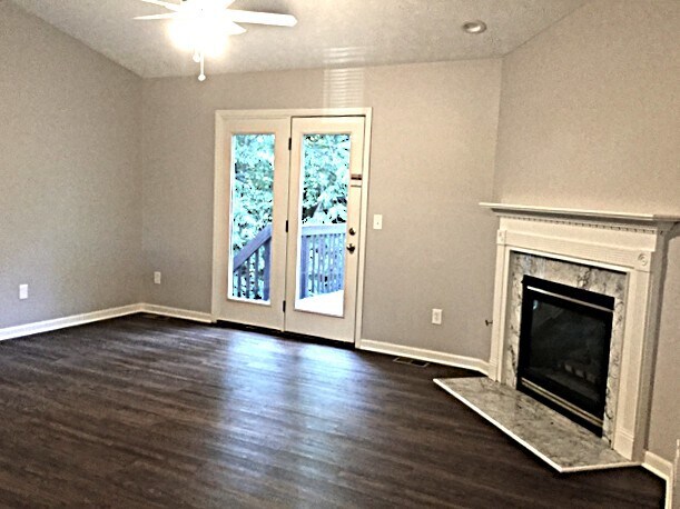 Foto del edificio - 3401 Winterwood Dr