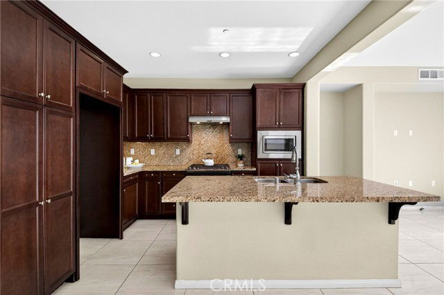 Foto del edificio - 783 Gatun St