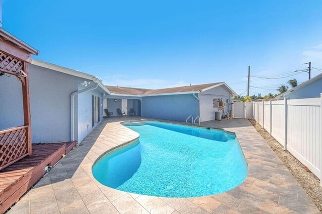 Photo - 4406 SW 37th Ave House