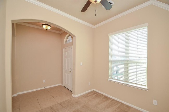 Building Photo - 22002 Cascade Hollow Ln