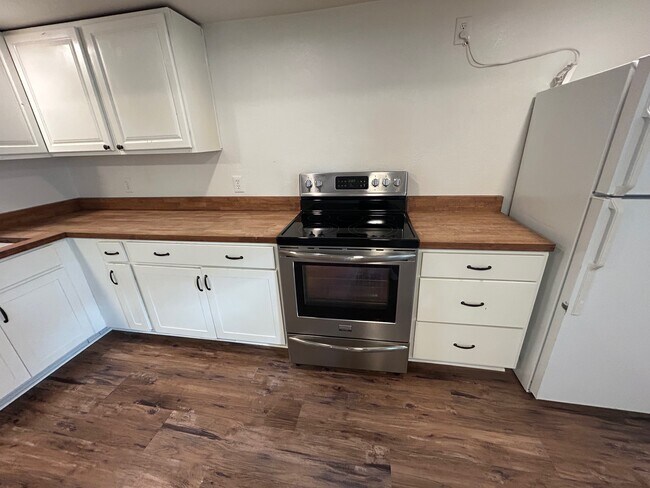 Foto del edificio - 7816 E Victory Rd