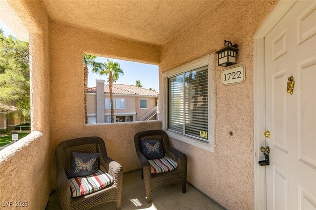 Foto del edificio - 251 S Green Valley Pkwy