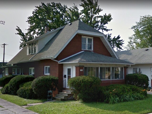 Frente de la propiedad - 206 S Shannon St