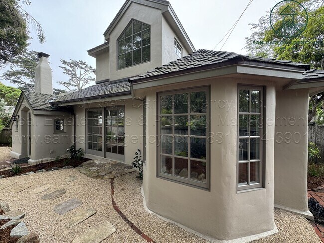 Building Photo - Immaculate Three Bedroom Home in the Heart...