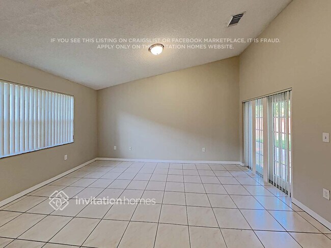 Foto del edificio - 9155 SW 166th Pl