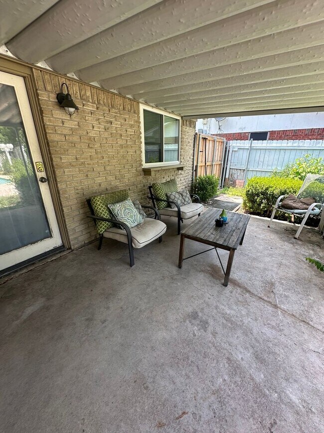 Foto del edificio - Charming 3BR House in Waxahachie