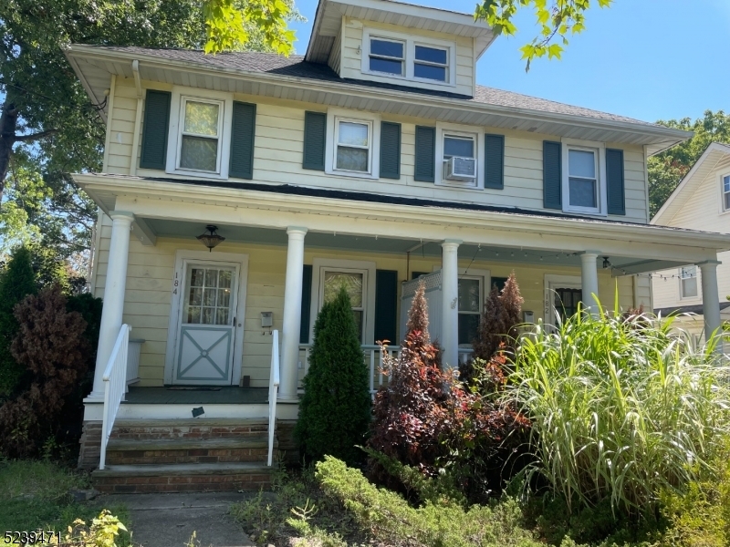 Primary Photo - 184 N Bridge St