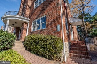 Building Photo - 1223 Drexel Ave